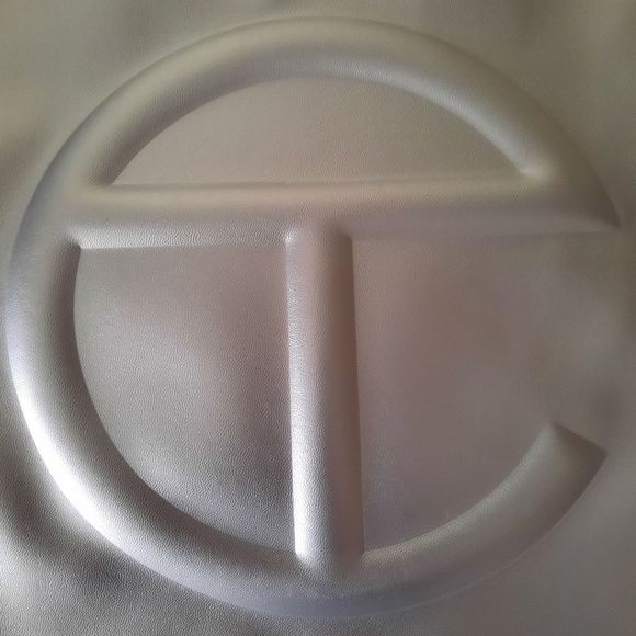 *NWT* TELFAR Large Vegan Metallic Silver "Bushwick Birkin" SOLD OUT RETAIL - Picture 7 of 12